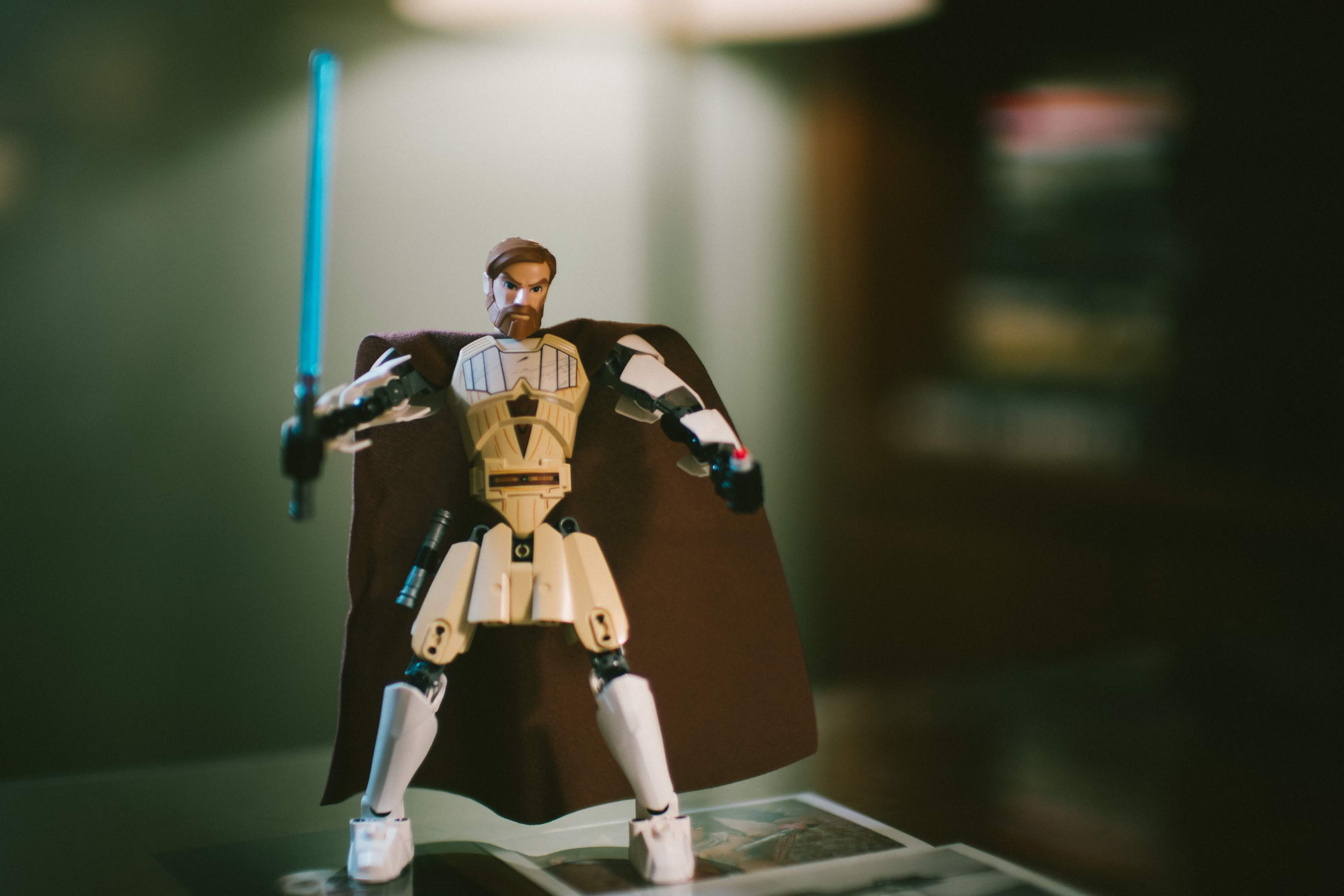 Original specific figurines for star wars and other classics